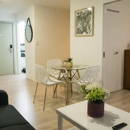Oxford Apartment